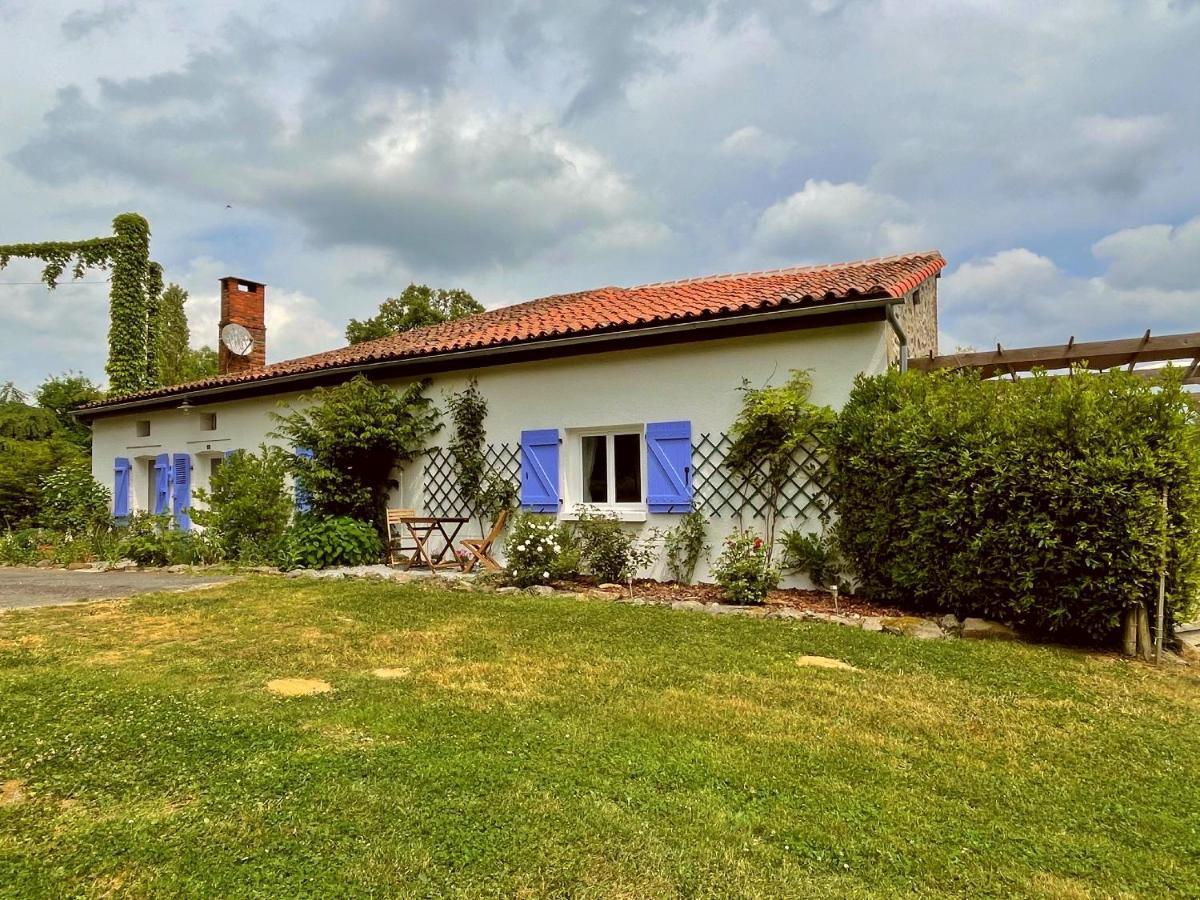 Champs Chevrier Villa Mezieres-sur-Issoire Luaran gambar